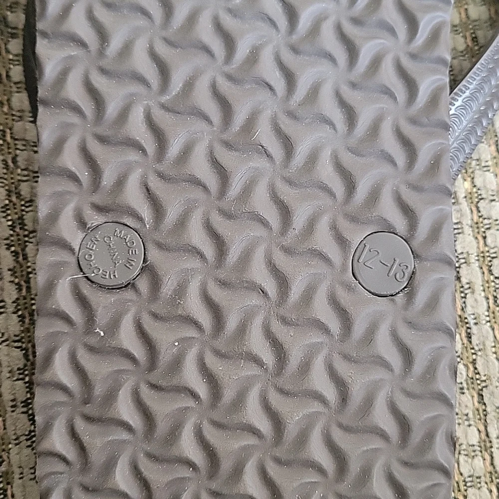 OLD NAVY like new Men's flip flop